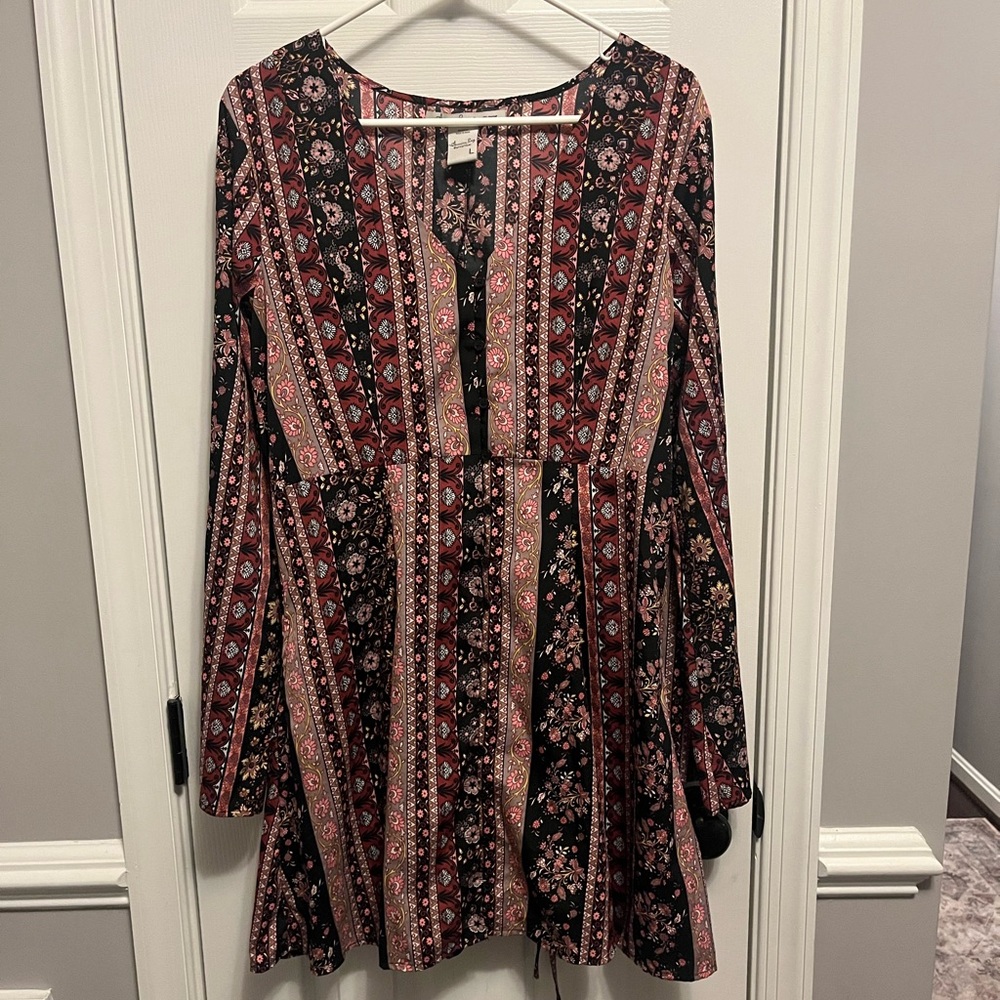 American Rag Cie w/pockets
Multicolor Floral dress Size L. Fall Wedding